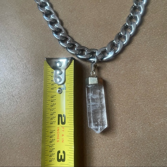 Statement large crystal quartz curb chain necklace silver - Picture 6 of 7